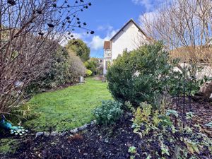 Photo 23- click for photo gallery